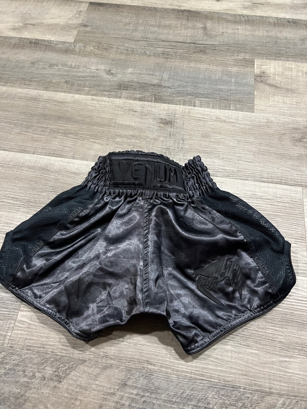 Venum shorts size XS - Picture 2 of 10